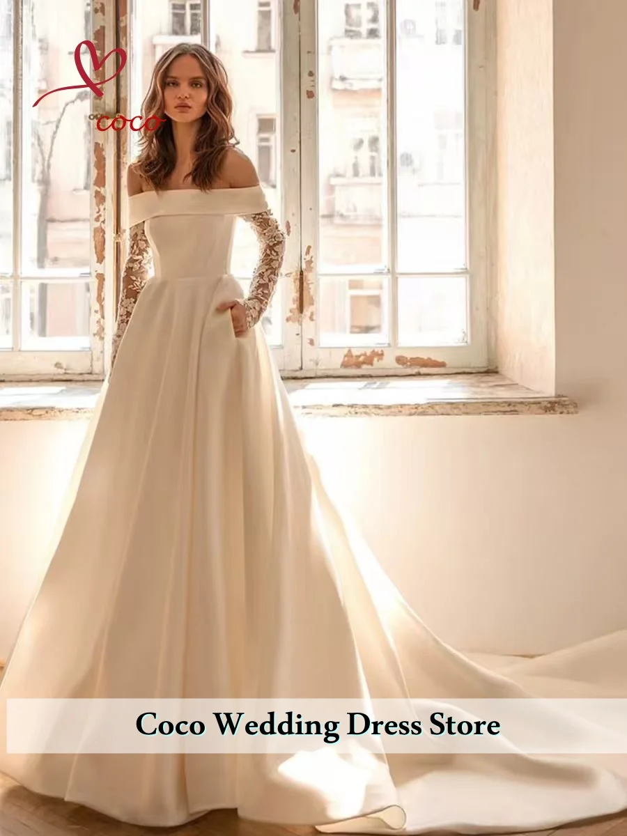 

Customized Romantic Boat Neck Satin Vintage A-Line Wedding Dress Delicate Appliques Long Sleeve Princess Bridal Gowns