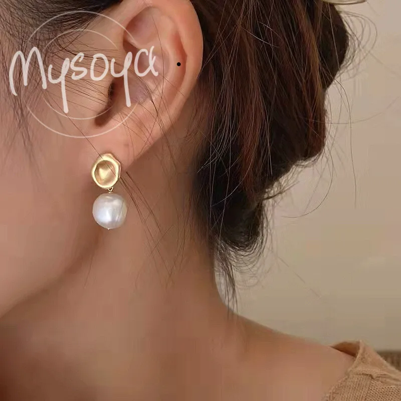 

MYSOYA White Baroque Freshwater Pearl Earrings 10-11mm With Gift Box, for Her/Him, Birthday/Wedding/Christmas/New Year Gift
