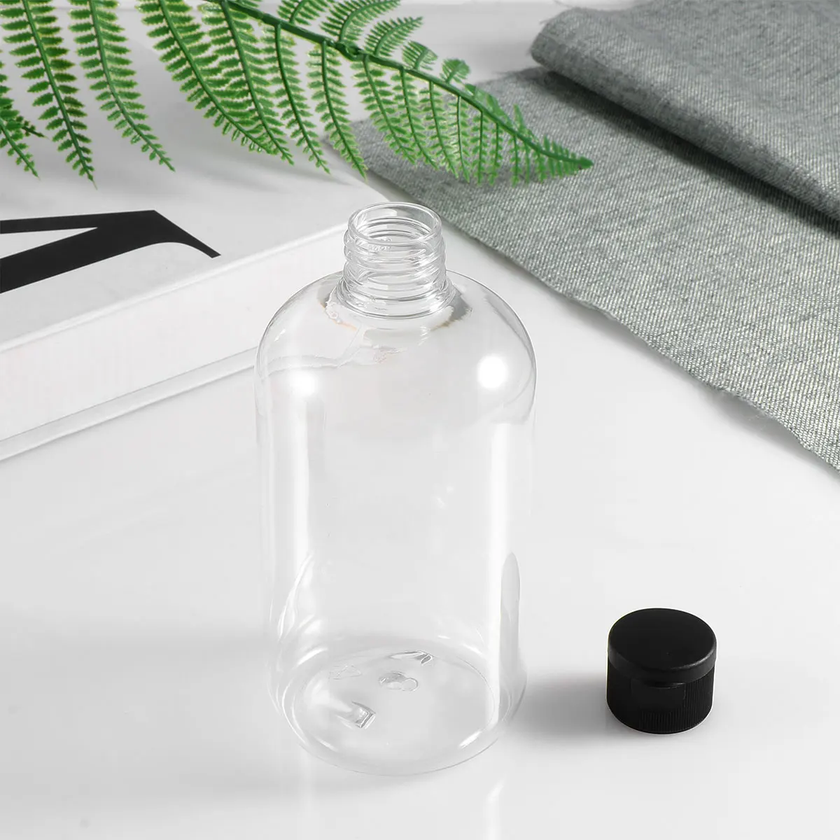 

4Pcs Plastic Empty Refillable Bottles Flip Cap Leakproof Travel Dispenser Portable Storage Empty Bottle