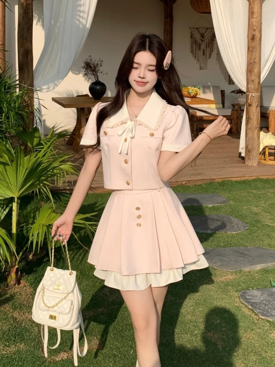 

Sweet School Style plus Size Set with Pleated Skirt And Short Sleeve V-Neck Top Women's Fashion Casual Spring Summer