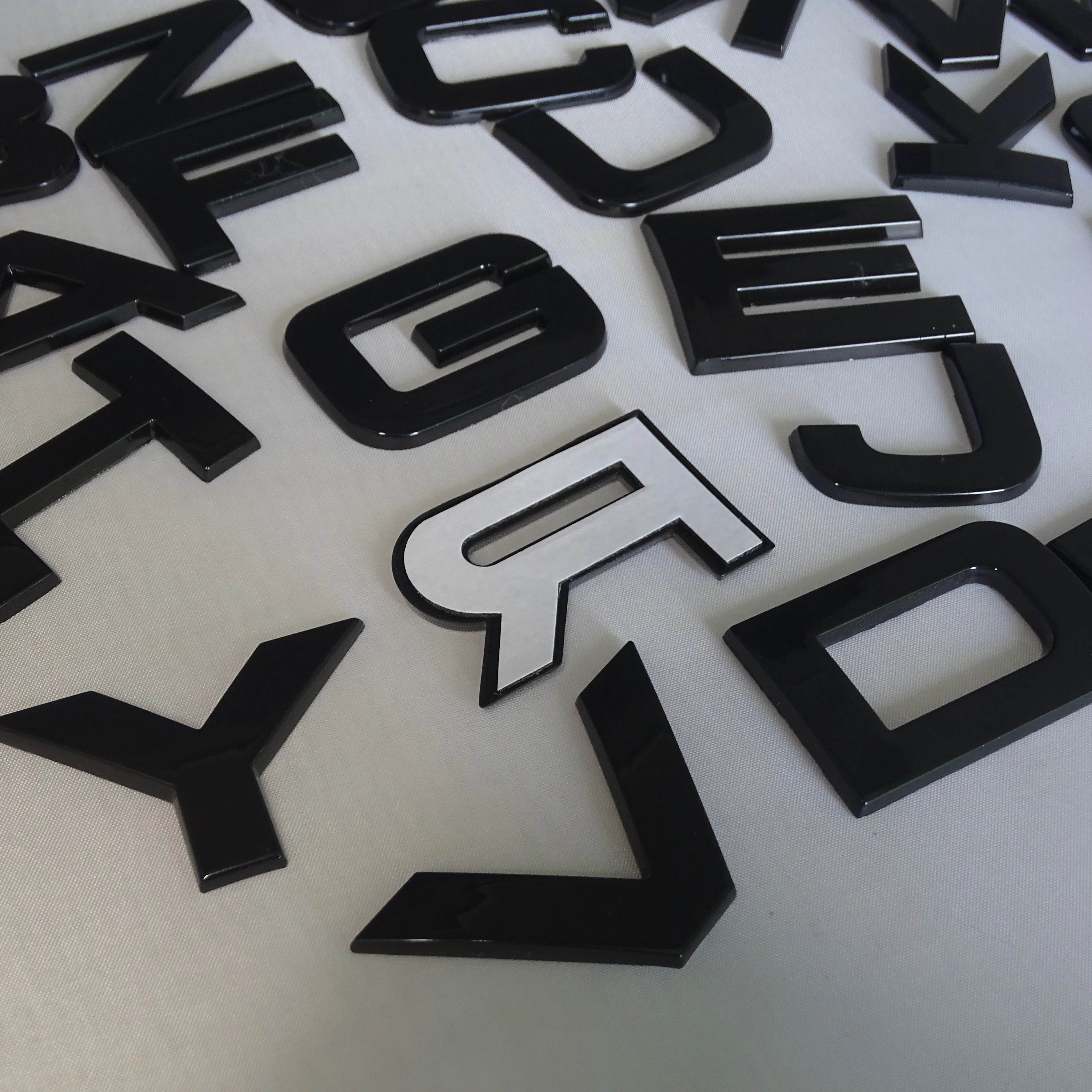 DIY 3D Black Captial Alphabet 32mm Number Sticker Letter Badge Car Emblem for RANGE ROVER CHERY GREAT WALL LEXUS