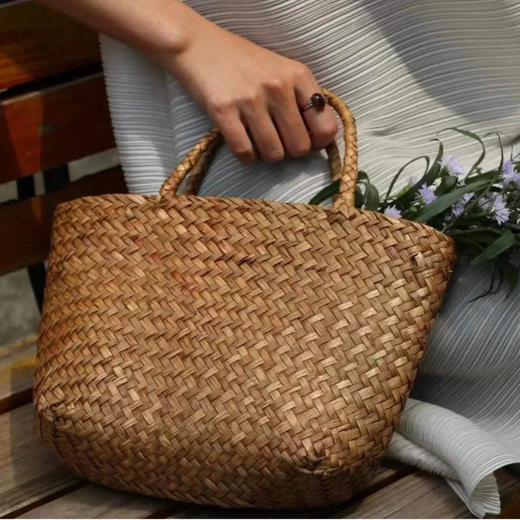 

2025 new handmade natural material woven flower basket French niche bag Grass woven bag