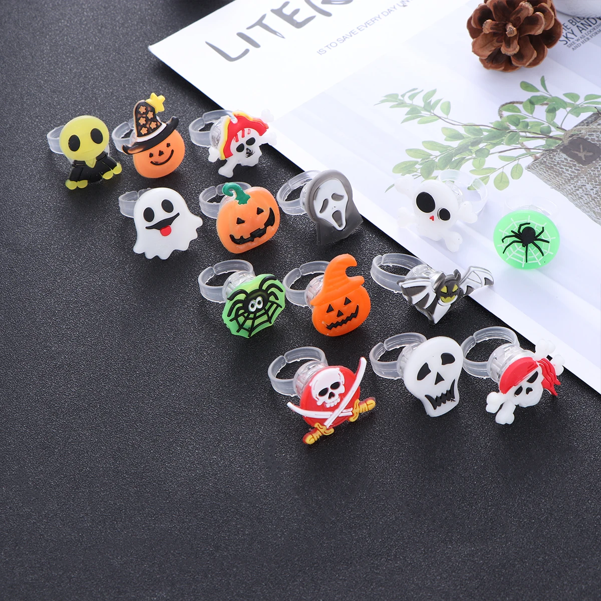 

50 Pcs Halloween Mixed Color Ring Flashing Rings Pumpkin Kids LED Toy Toys Glow up