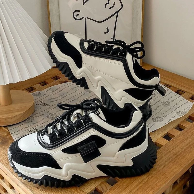 

Women's Retro Thick Sole White Sneakers 2025 Autumn 5cm Height Increasing Chunky Sneakers Breathable Sporty Footwear​