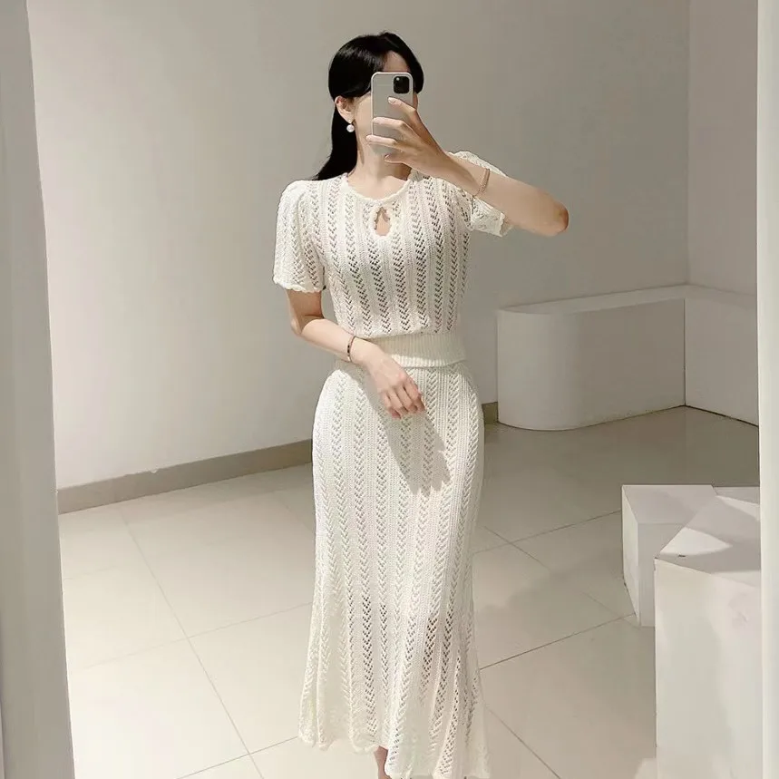 

2024 Summer New Korean Knitted Skirt Set Women Elegant Hollow Out Short-sleeved Knitwear + Mid-length Skirt Black 2-piece Set