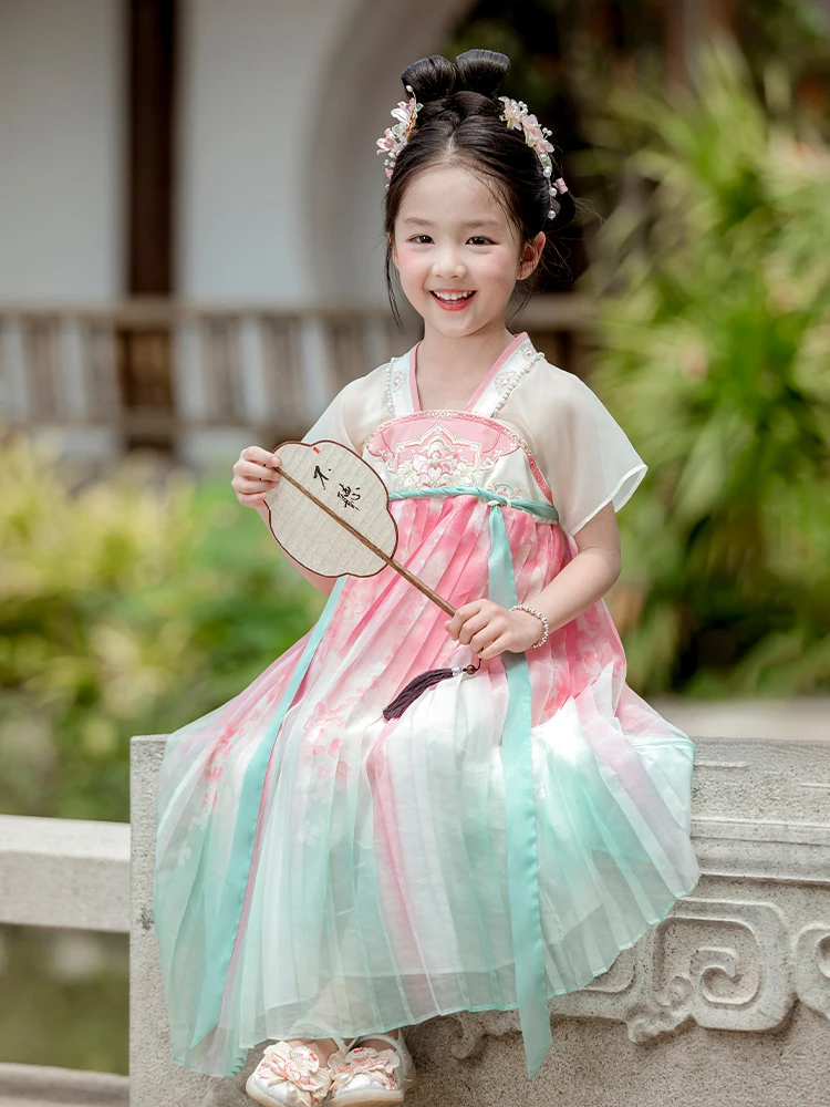 女性のための魅惑的なスーツ、小さな女の子の古代スタイルのドレス、胸のドレス、子供の中国スタイル、赤ちゃんのスーパーフェア、夏