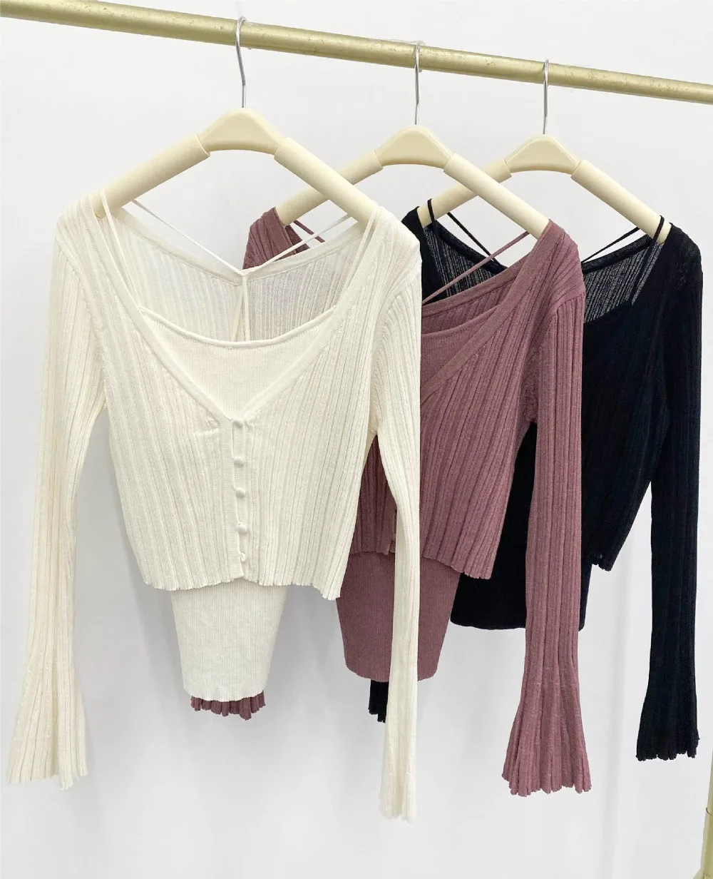 Kuzuwata Japanese Flare Sleeve Single Breasted Pullovers V-neck Long Sleeves Solid Color Sweater Fashion Chic Female Knitted Top