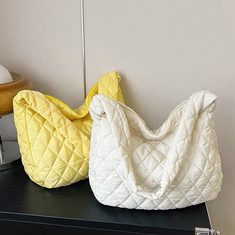 Damska pikowana torba na ramię o dużej pojemności Zimowe ciepłe, lekkie, puchowe, bawełniane wyściełane torby na ramię w kratę Puffy Handbag — zdjęcie 6