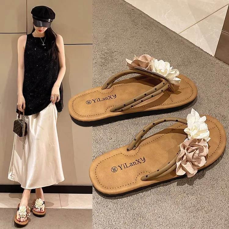 

Ladies Sweet Floral Flip Flops Beach Vacation Footwear for Fairy Style Dresses Matching Summer Sandals