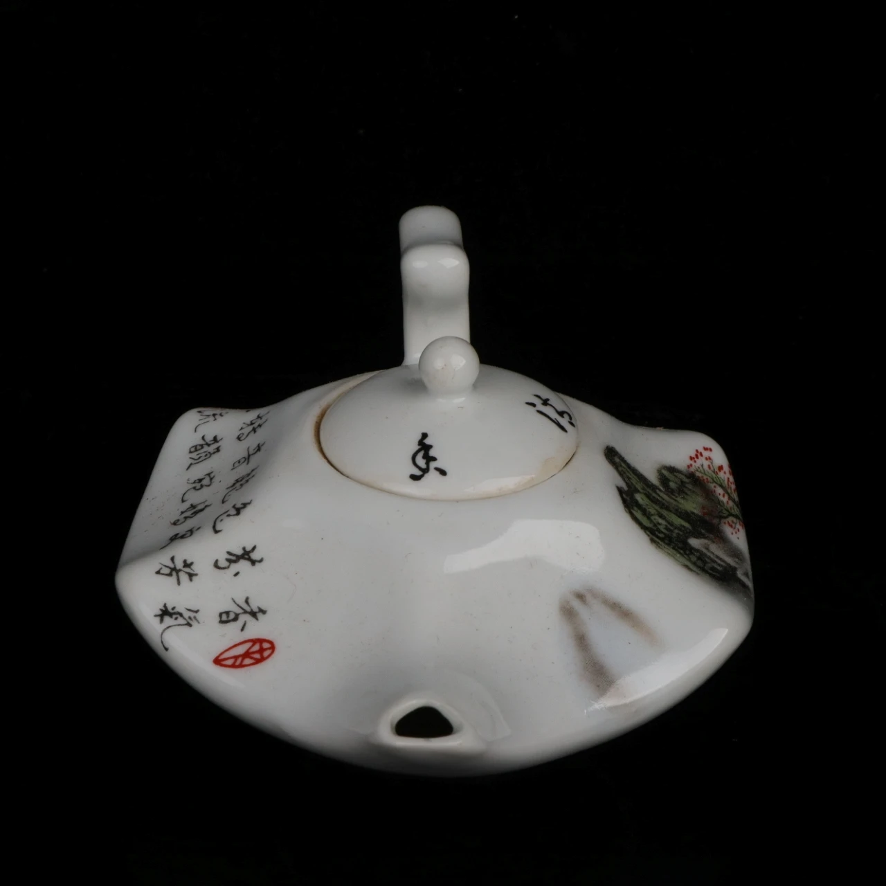 Chinese Old Porcelain Octagonal Teapot Pink landscape patterned Traditional Asian Decorative Utility Tea Pot for Brewing