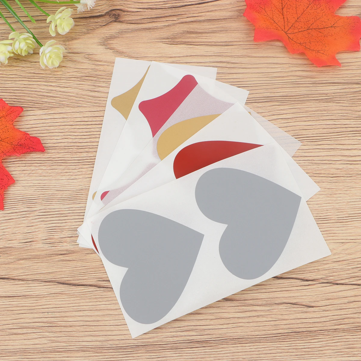 

50pcs Scratch Off Stickers Colorful Tickets Heart Labels Paper DIY Crafts Kids Baby Showers Business Wedding Fundraising Folder