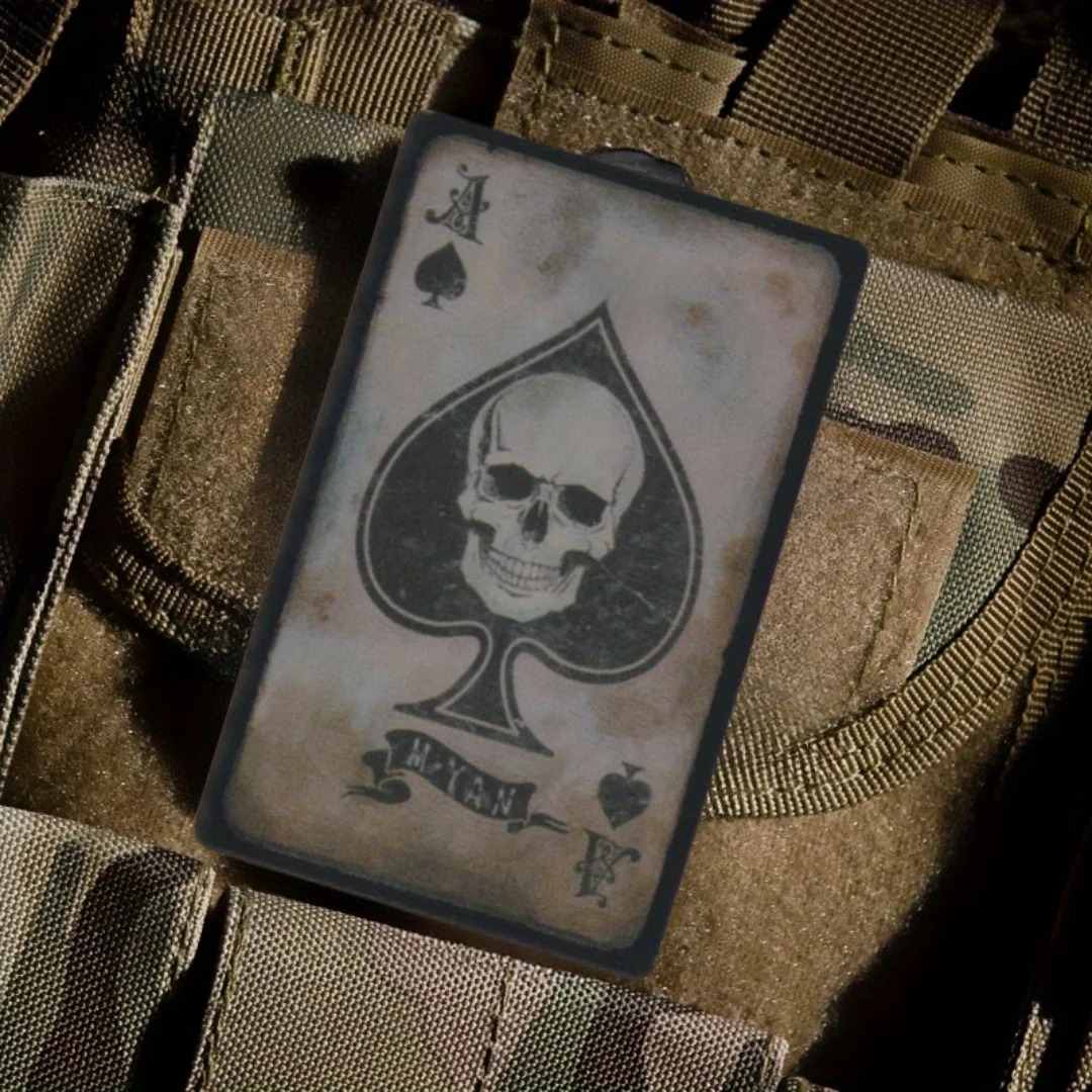 Ace Spades التكتيكية المعنويات شارة PVC هوك وحلقة بقع الجيش العسكري على ظهره لاصقة تزيين