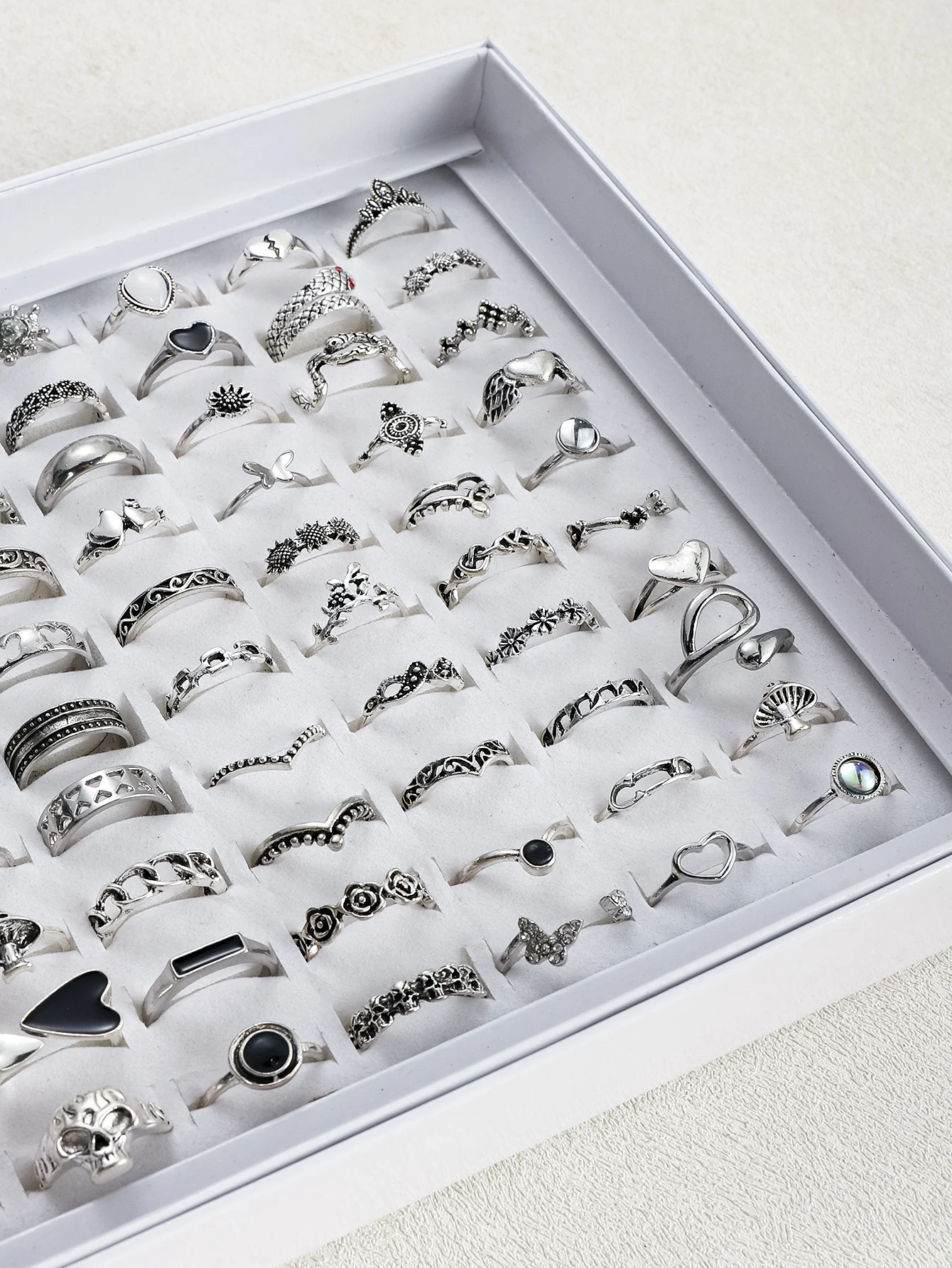 5/30/50/100 قطعة/الوحدة مصنع الجملة سبائك خواتم الاصبع للنساء حار جديد انقطاع الجمجمة العنكبوت الحيوان ليف الحب الأفعى مجوهرات