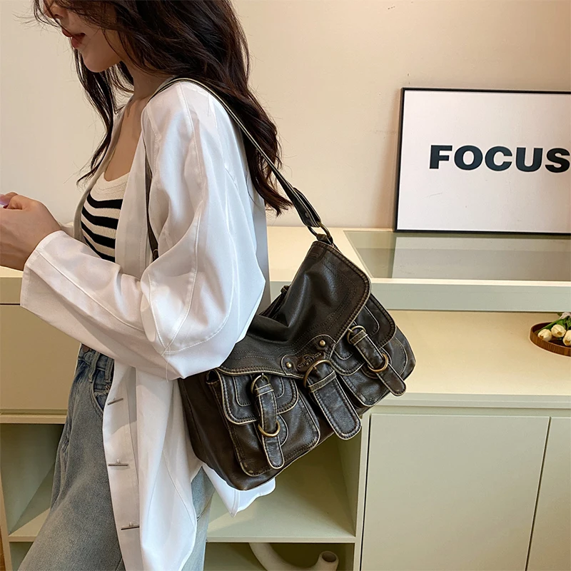 Exquisite New Vintage Women Shoulder Bag Versatile Washed Soft Leather Large Capacity Letter Flip Multi-pocket Messenger Handbag