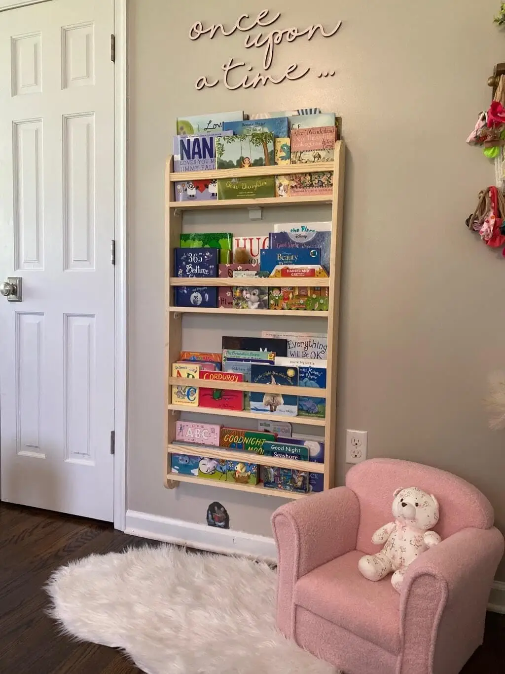 Wall Mounted Montessori Kids Bookshelf, 4 Tier Book Display for Children Bedroom, Nursery Furniture Bookcase,