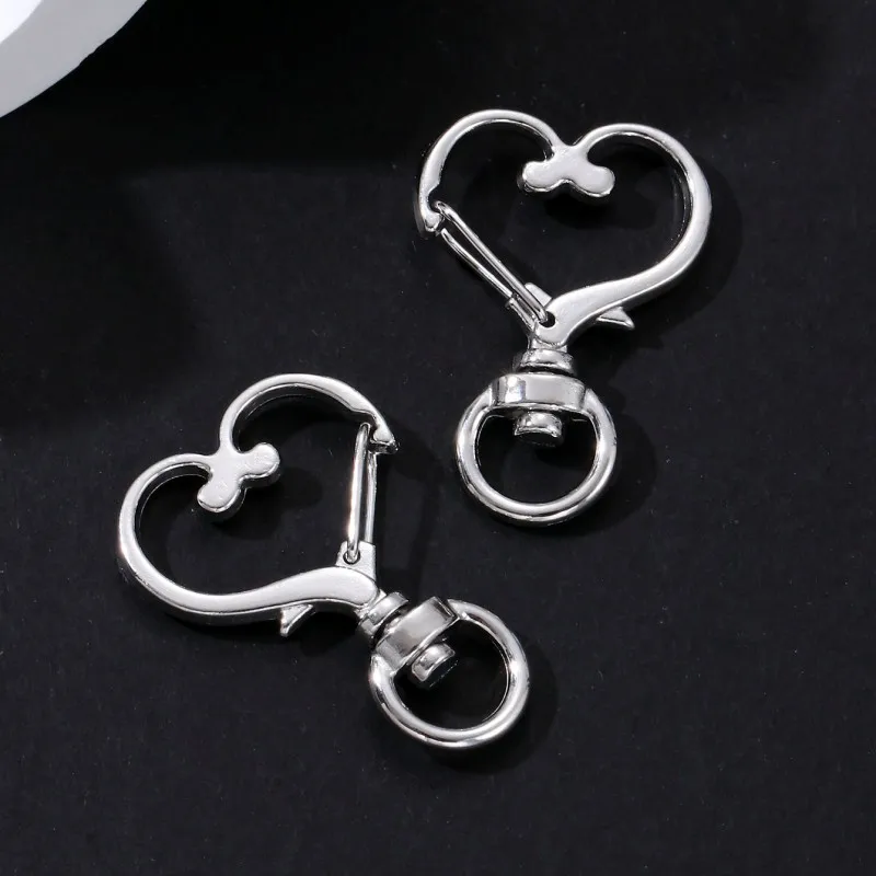 2pcs/5pcs New Different Kinds Of Keychain Silver Color Cute Alien keychain For Making Handmade DIY Jewelry Accessories Necklace