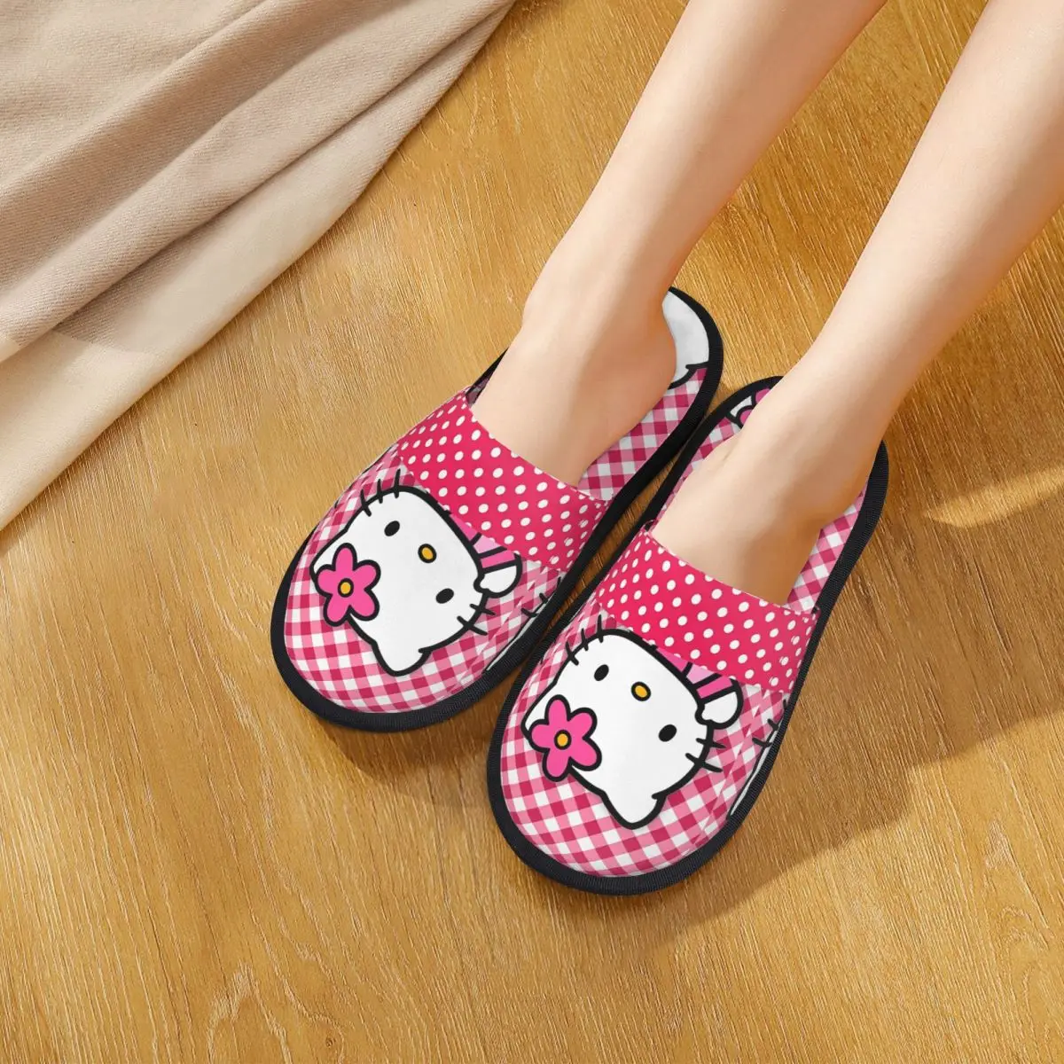 الشتاء المنزل نعال من القطن مرحبا كيتي الكرتون ميرش المنزلية نِعال من الفراء الشرائح غرفة المعيشة مريحة عدم الانزلاق الشرائح