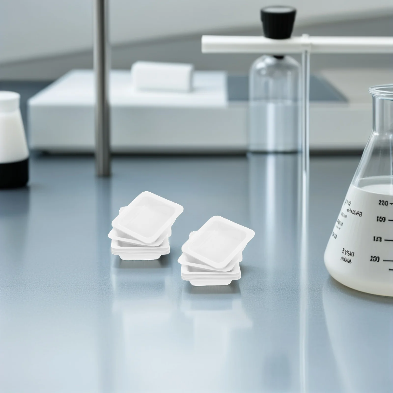 

50 Pcs Plastic Weighing Dish Dishes Tray Boat Shaped Plates Case Square Diamond