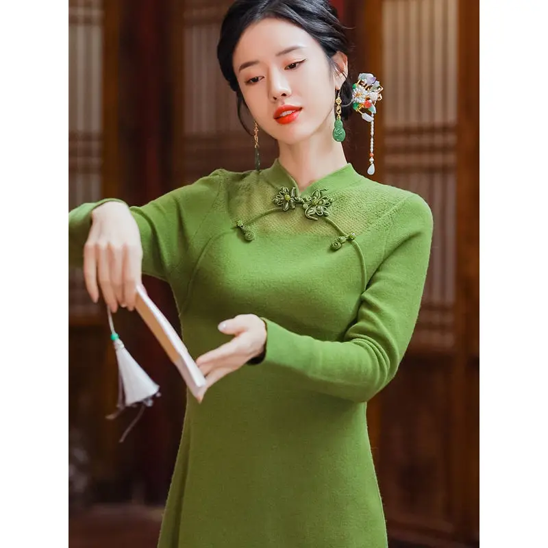 

2024 chinese oriental style improved hanfu cheongsam women vintage qipao knitted dress green long sleeves daily qipao dress