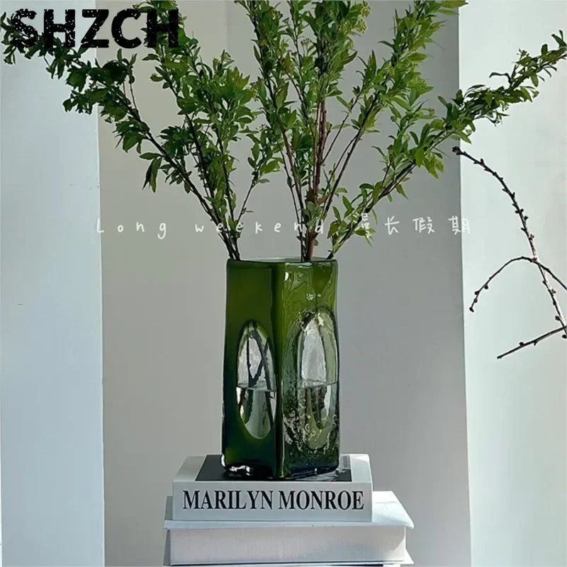 MOMO French Antique Glass Vase Premium Feeling Living Room Decorative Ornament Hydroponic Flower Arrangement B&B