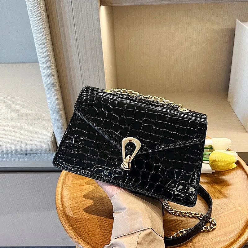 Crocodile Pattern Shoulder Bags For Women Fashion Chains Squre Bag Purse Female Pu Leather Crossbody Handbag Daily Phone Clutch