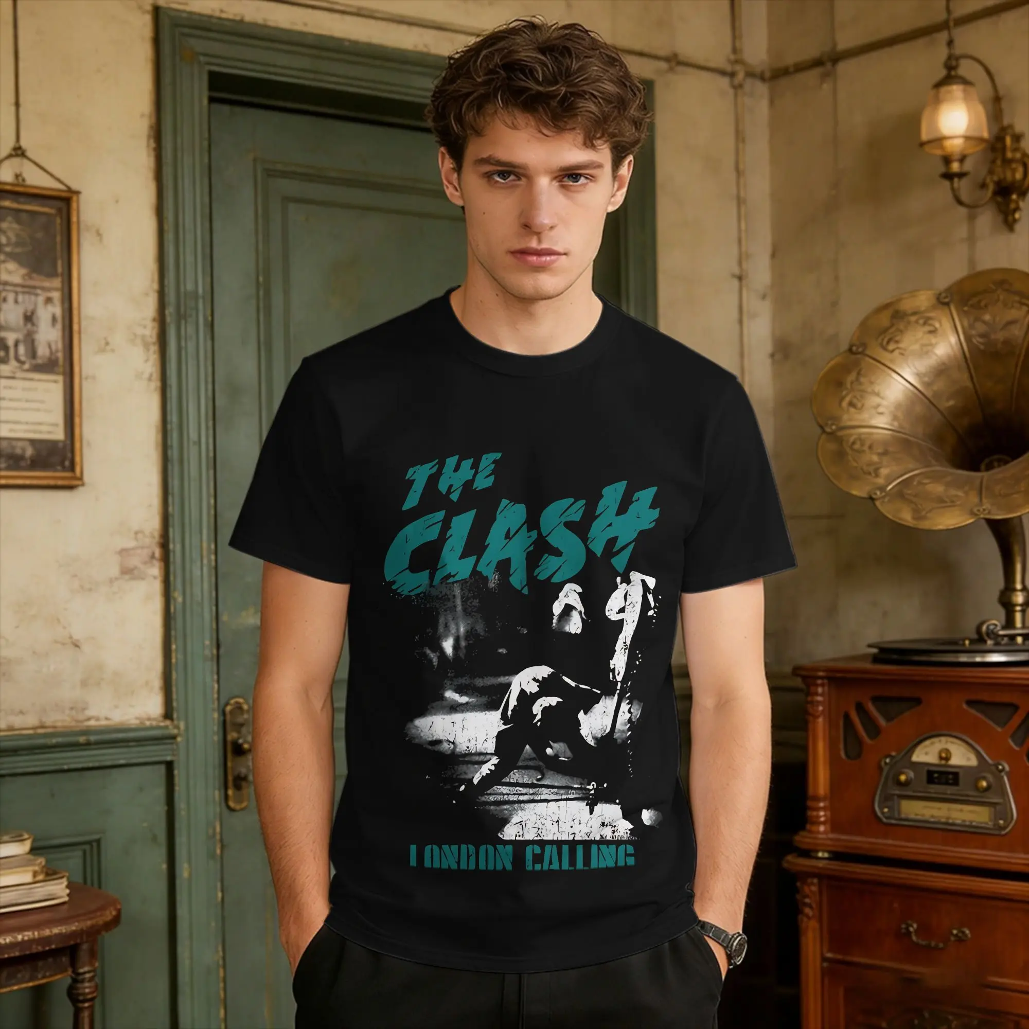 The Clash London Calling  T Shirt Summer  Y2K Basic T Shirts Pure Cotton Trending Tee Shirt For Man Design Clothing