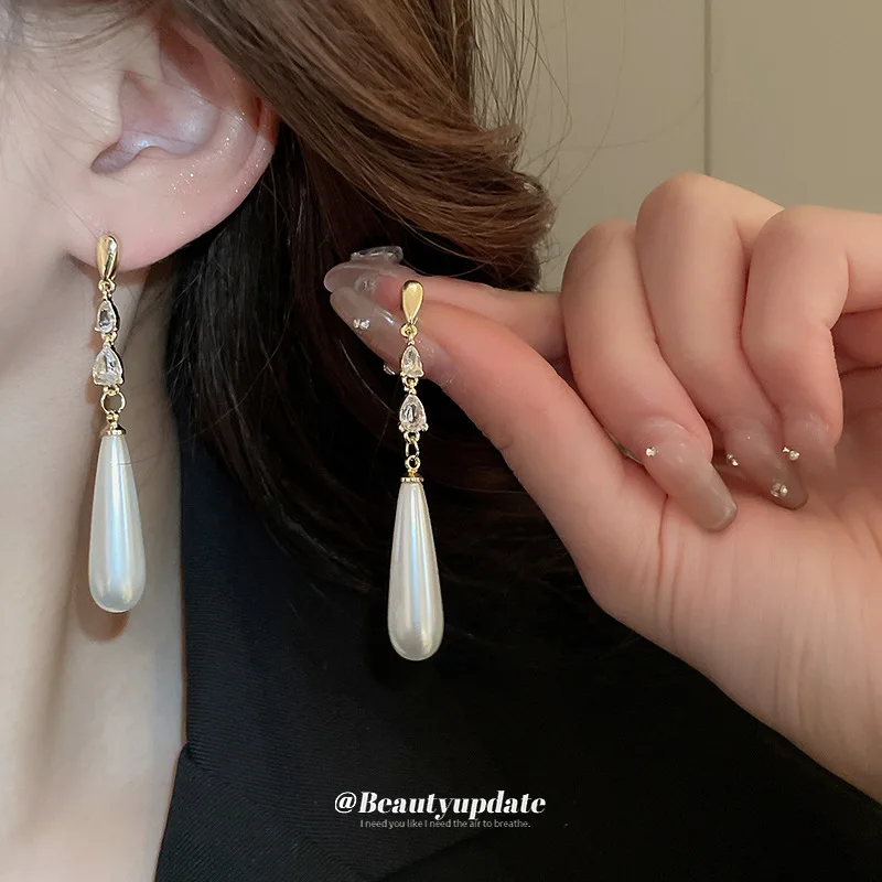 

Real Gold Electroplated Silver Needle Zircon Water Drop Pearl Tassel Earring French Luxury Fashionable Personalized Earrings