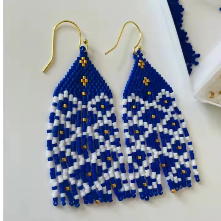 Rice bead earrings Tassels Geometry Creativity Hand weaving Pattern Bohemia Alloy Female Fashion Simple Beaded earrings