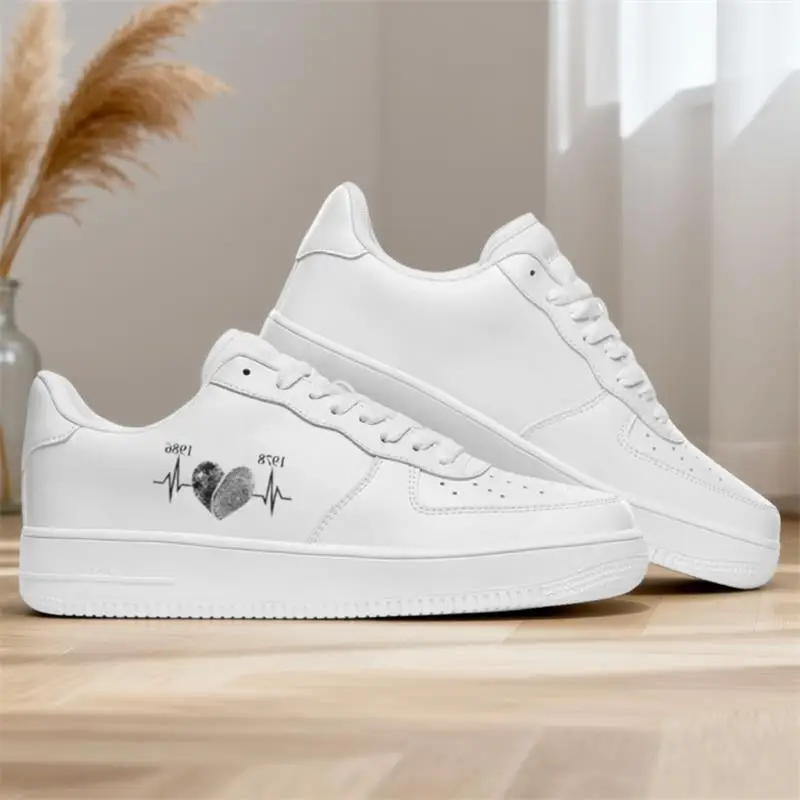 

INS Popular Niche Sneakers, 2026 Unisex Couple Style Original Versatile Casual Shoes