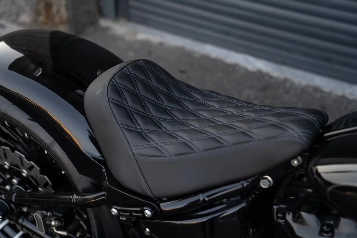 Hopero Black PU Leather Foam Driver Seat Solo Double Seat for Softail Fatboy Breakout