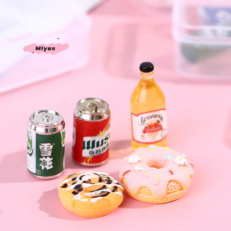 5Pcs/set Random Dollhouse Miniature Drink Bottle Food Dessert Plate Model 1/12 Mini Pretend Play Toy Doll House Accessories