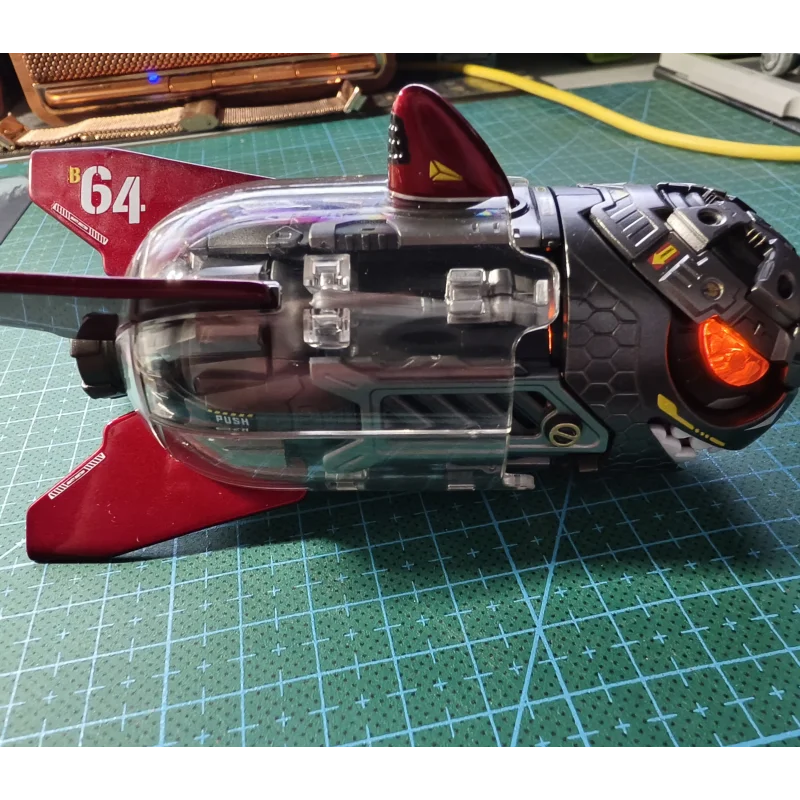 

В наличии Bilibili Bin Boy Shark B64 Shark Rocket Модная игрушка Фигурка Модель игрушки