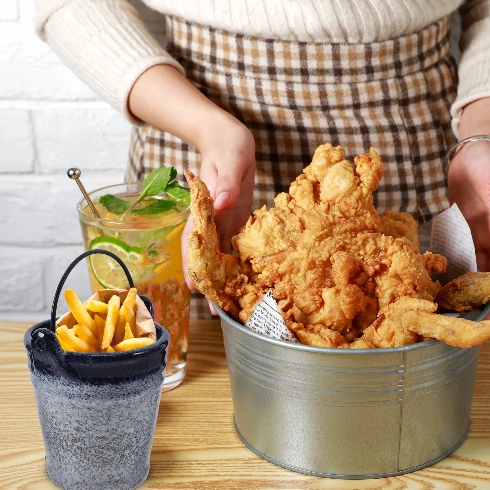 

Sturdy Multi-Purpose Ice Storage Bucket with Handle for Snacks Chips French Fries and Wine Chilling Party Use Ice Cube Bucket