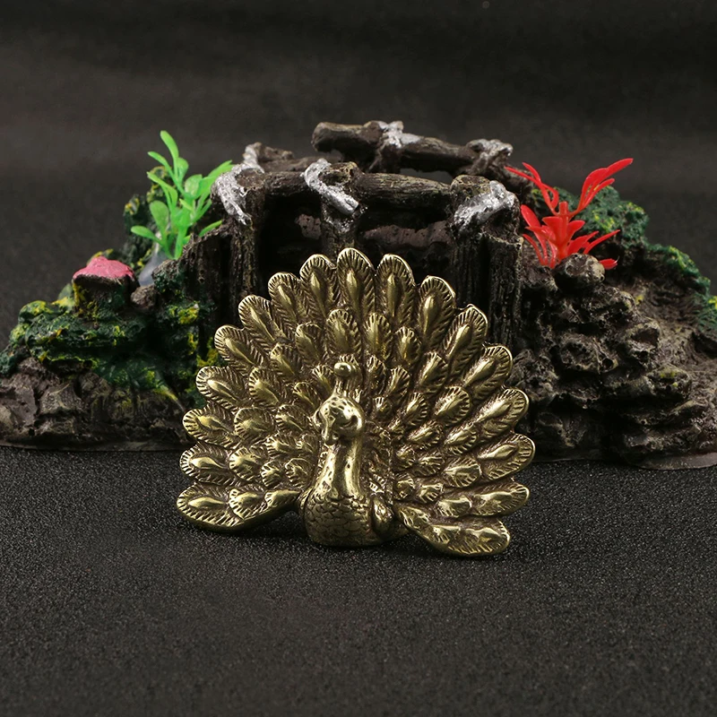Neue Messing-Pfauenstatue im Vintage-Stil, Tierfigur als Tischdekoration, Kunsthandwerk für die Heimdekoration
