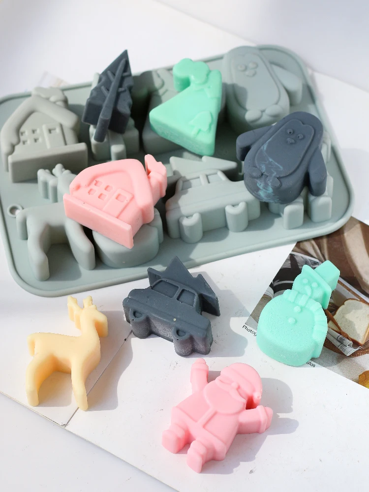 

8 Holes Silicone Molds for Soap Diy Creative Christmas Series Elk Snowman Cartoon Shape Small House Soap Mould Silicone 3d