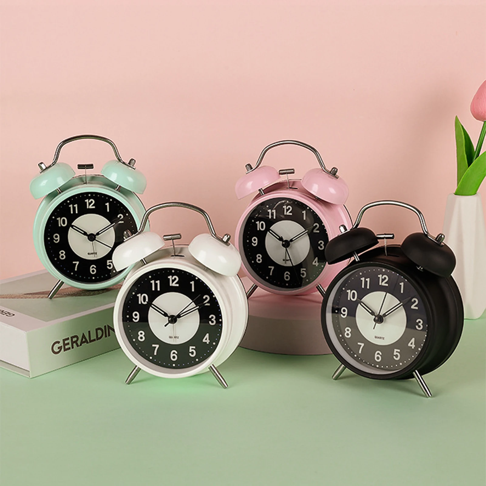 Classic Twin-Bell Alarm Clock Extra-Loud Backlight Silents Sweep Retro Alarm Clock Student Time Manager Desktop Alarm Clock