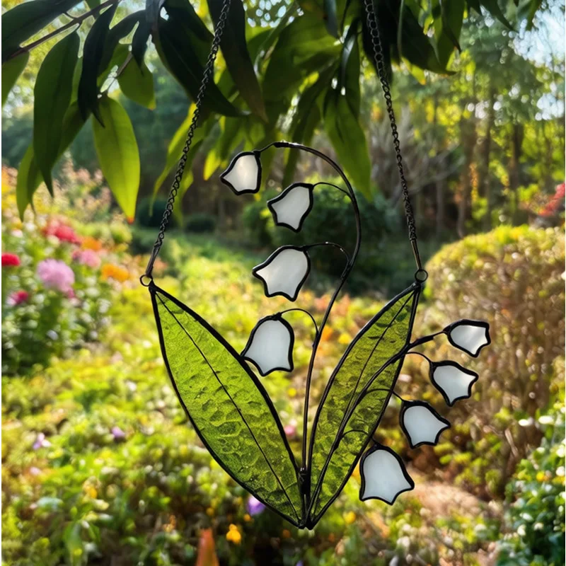 

Подарок на День матери: Витражный кулон «Лилия-мартенс» — красочный цветочный декор, талисман удачи, украшение для дома и окна, ручная работа