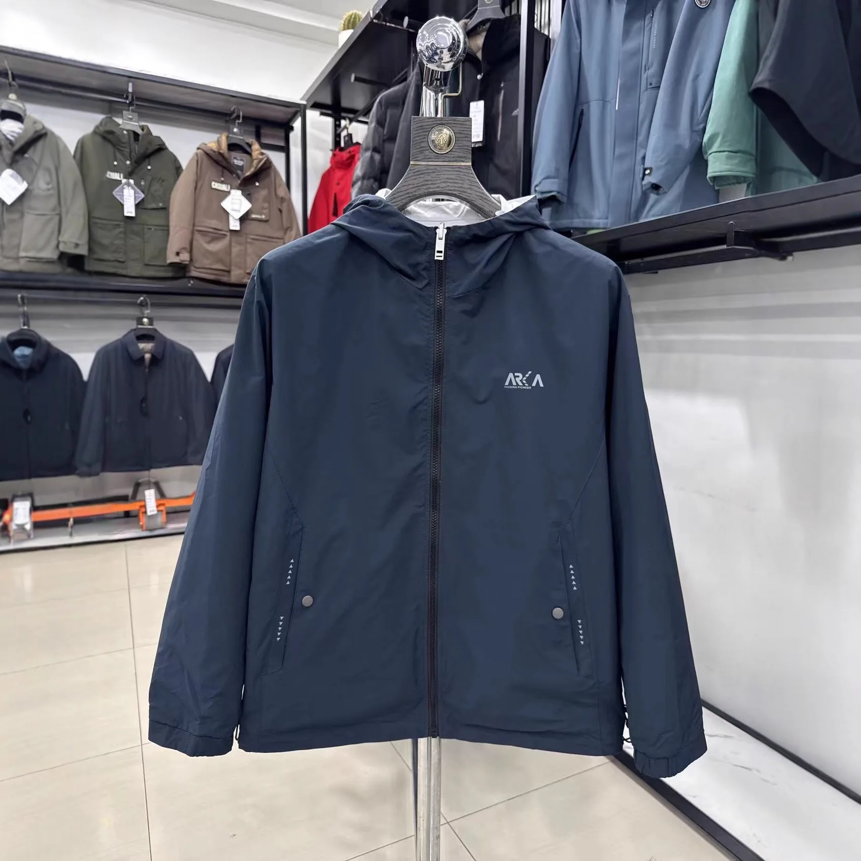 

Двусторонняя носимая куртка с капюшоном, молодежная верхняя одежда с защитой от ветра, весенняя новинка Sle Tagl H Home Y333, мужская облегающая куртка...