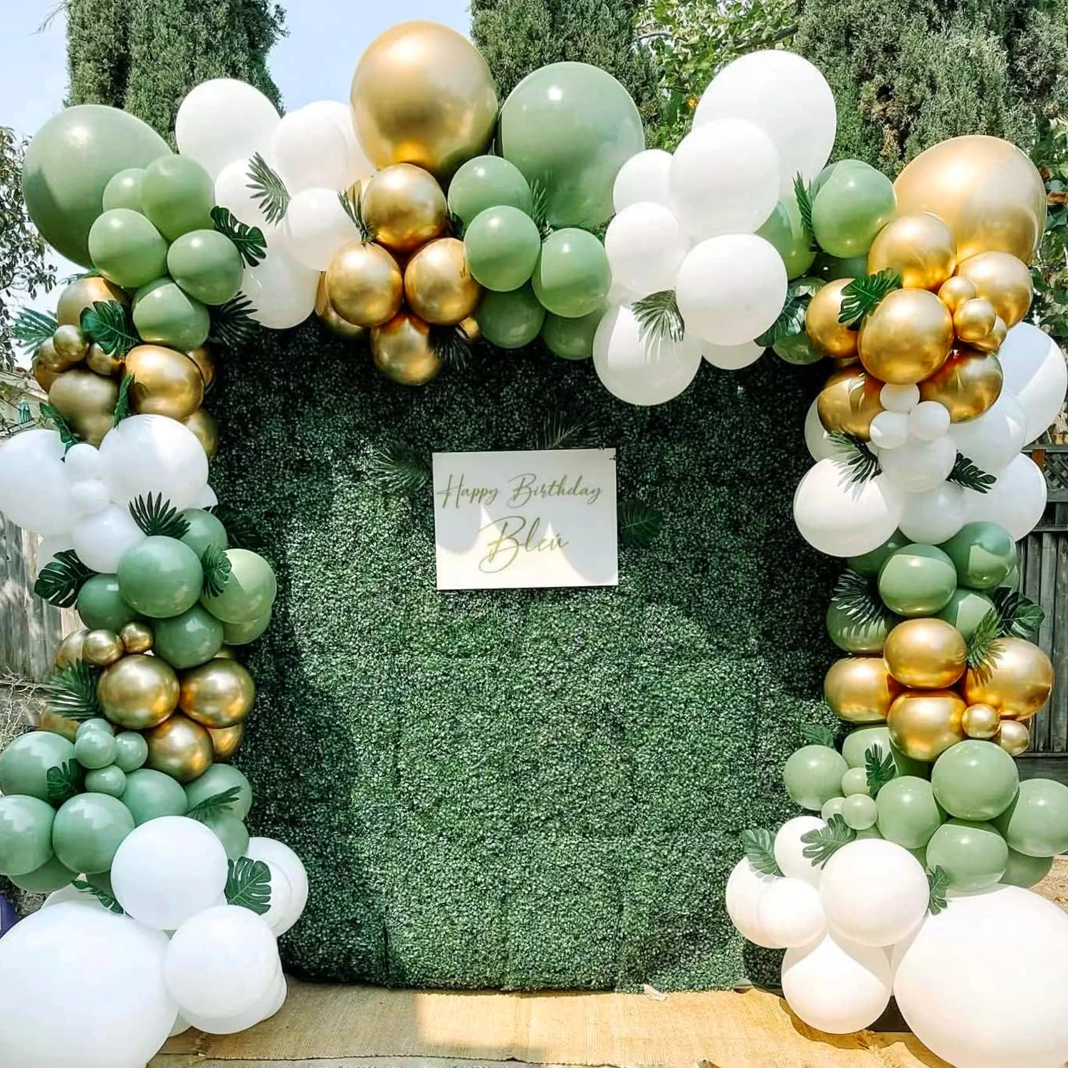 148-teiliges Latex-Ballon-Set in Grün, Weiß und Gold, geeignet für Geburtstagsfeiern, Hochzeiten, Valentinstagsfeiern und Dekoration