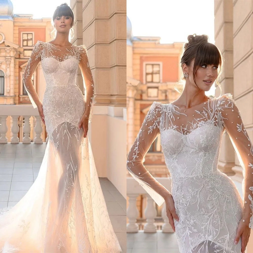 

Customized Elegant White Tulle Wedding Dress Delicate Crew Neck Long Sleeves Bridal Party Classic Buttons Back Vestido De Novia