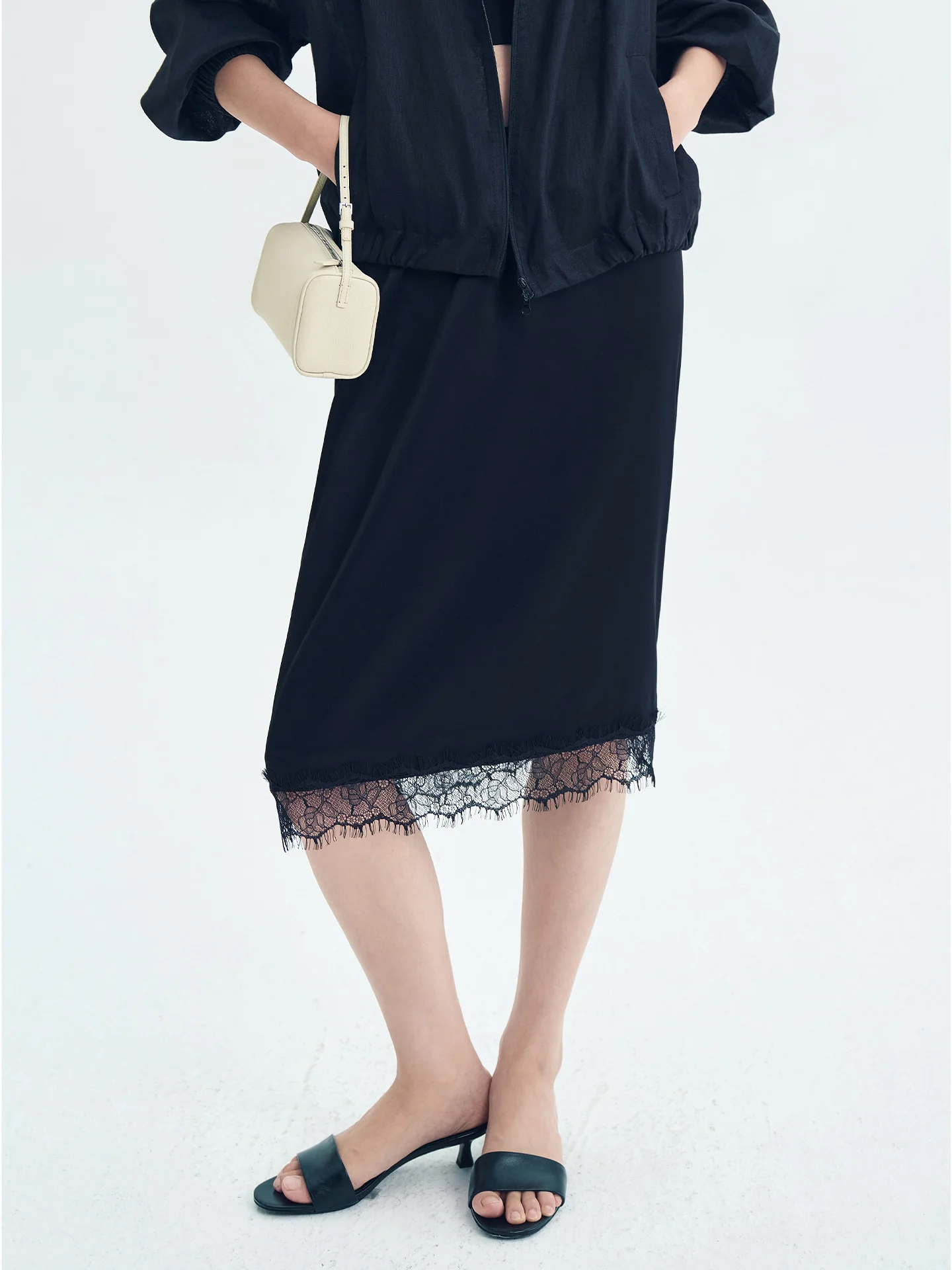 

Amyy Studios Luxury Glossy Black Lace Splice Straight Skirt Elegant mid Waist Design Triacetate Polyester Blend Spring Fashion