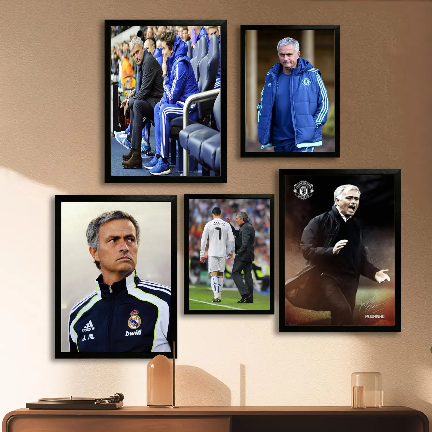 mourinho coach Canvas Art Poster and Wall Art, Picture Print, Modern Family Bedroom Decor,Decorative painting