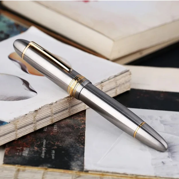 قلم حبر مكبس بنمط مطروق من التيتانيوم MAJOHN P141 مع رقم 8 40 #   قلم الخط الفاخر للكتابة مقاس كبير من F Nib