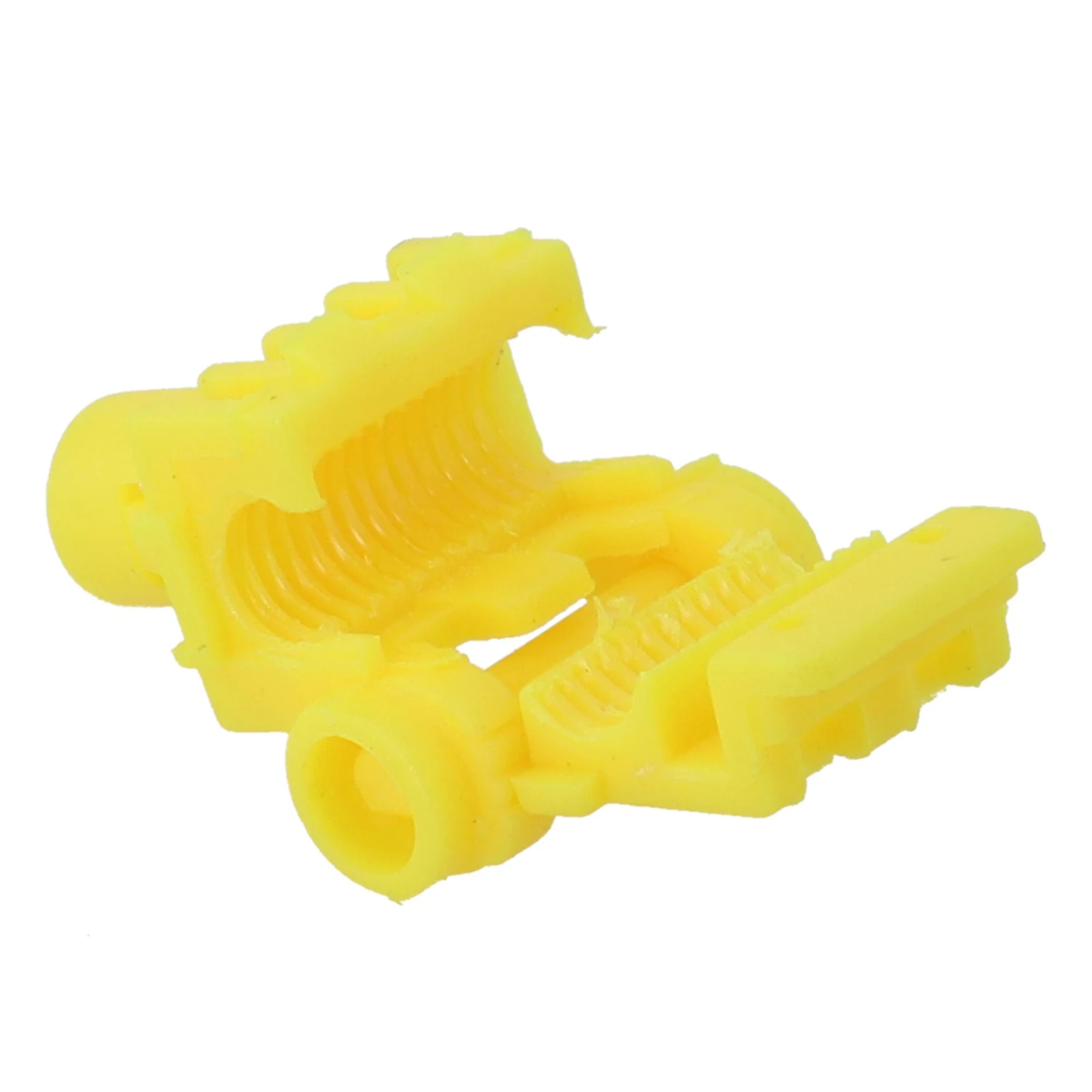 This Custom Fit Door Handle Latch Rod Clip is Tailored Specifically to Suit a Range of Popular Older Model For Fords