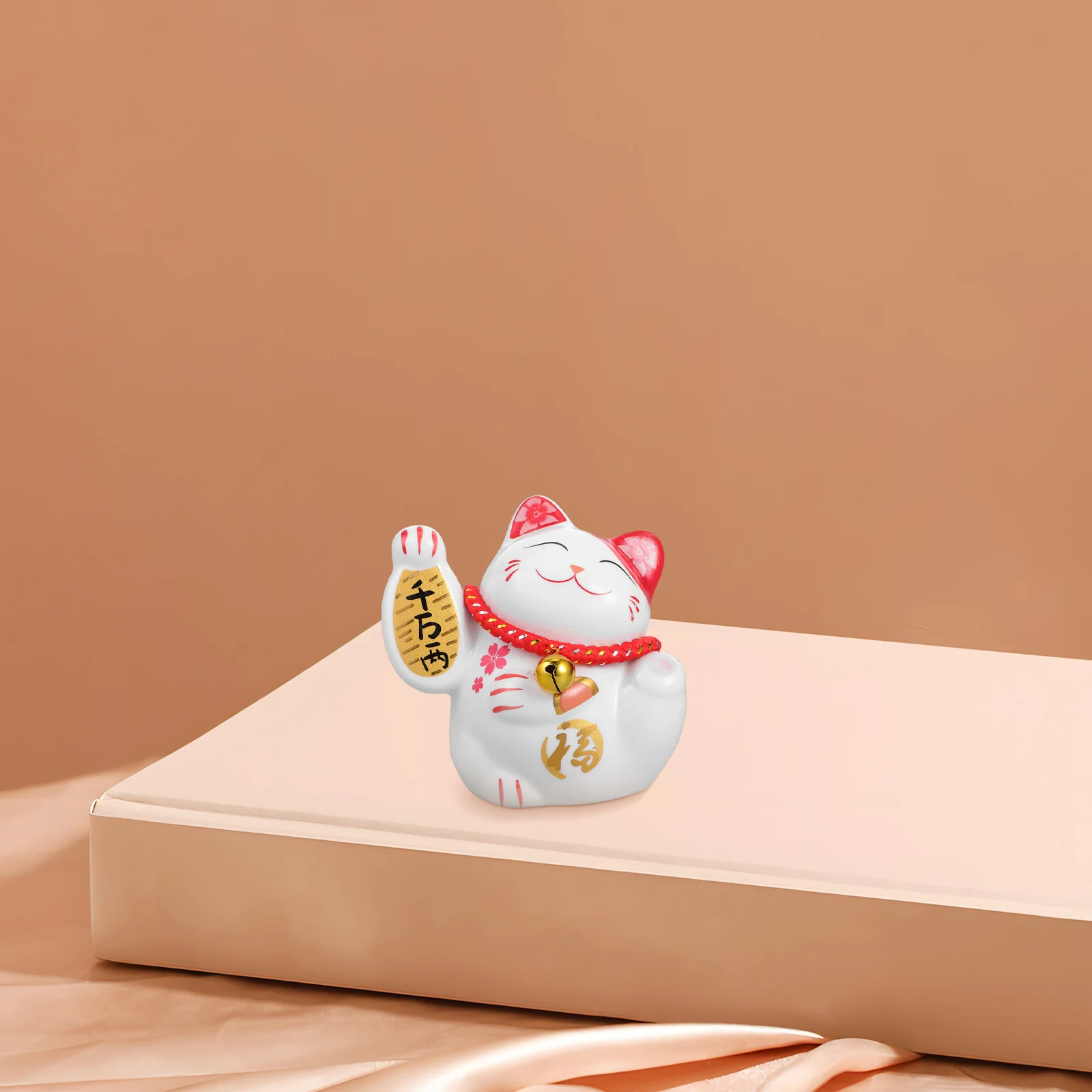 

White Ceramic Maneki Neko Coin Bank Lucky Fortune Cat Savings Box Decorative Home Decor Good Saving Pot Beckoning Maneki Neko