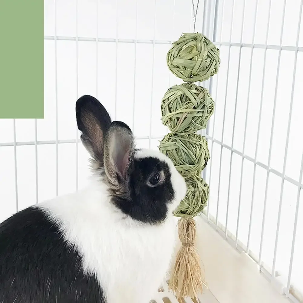 Pet Lapin Toy Natural Straw Ball Hanging String Rabbit Cleaningteeth Toys To Relieve Boredom Hamster Bunny Akcesoria Artykuły dla zwierząt