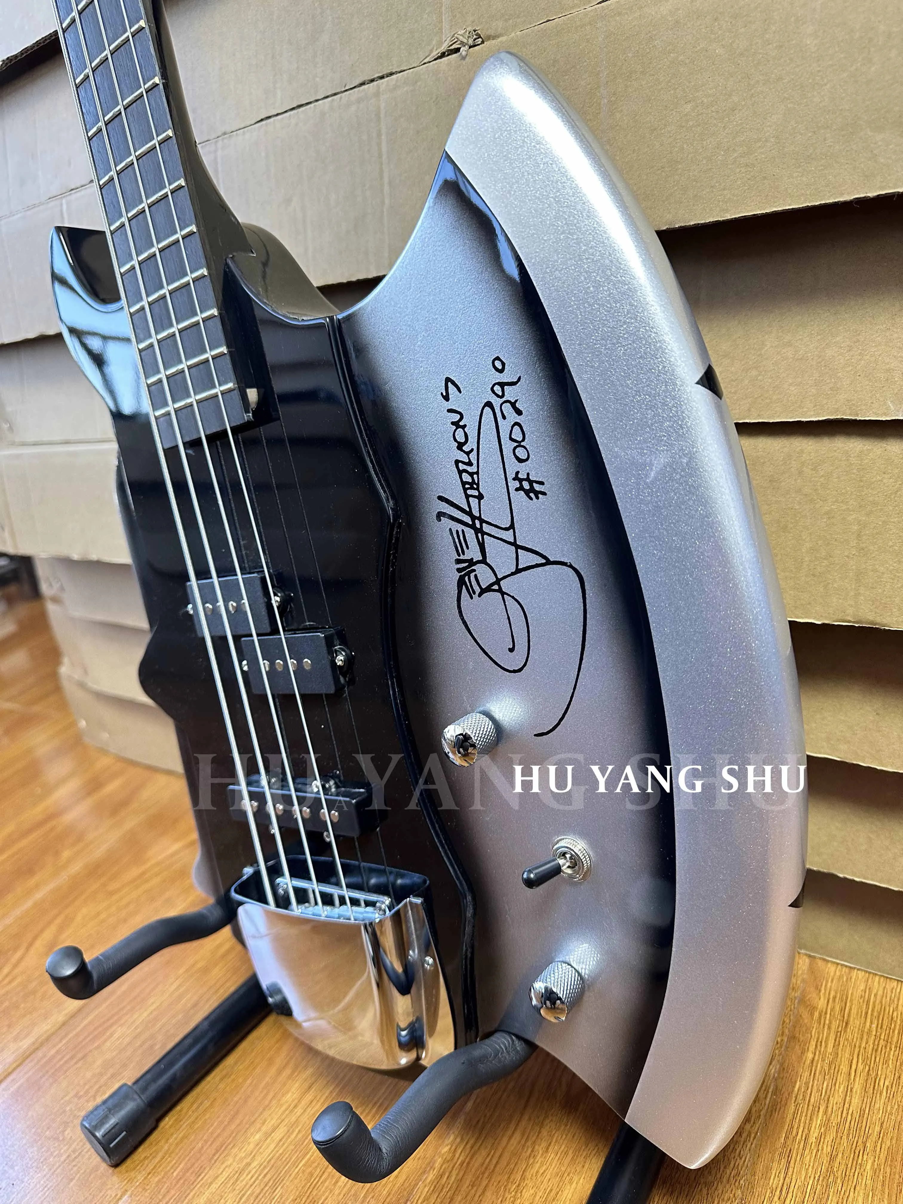 Axe Bass Gene Simmons электрогитара бас гриф из палисандра черный 4-струнный Бесплатная доставка