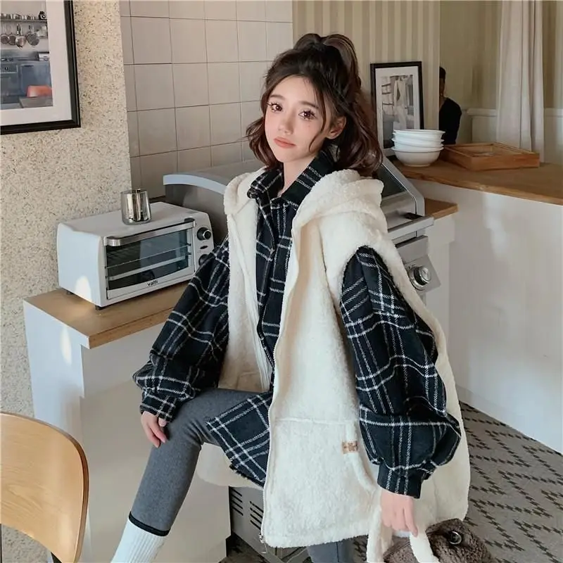 Hooded Lamb Vest Women Autumn Winter Loose Lazy Waistcoat Sleeveless Cardigan Zipper Jacket Warm Coats Oversized Vests Vintage