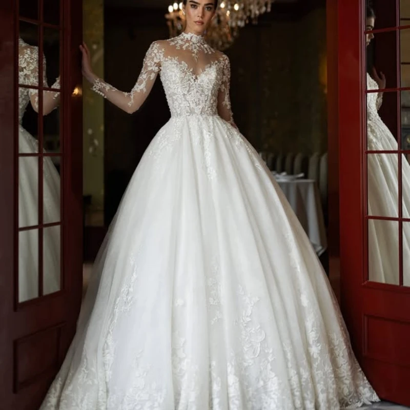 

Customized satin ivory Ball Gown Royal Wedding Dresses Lace applique Long tail Long sleeves Made Robe De