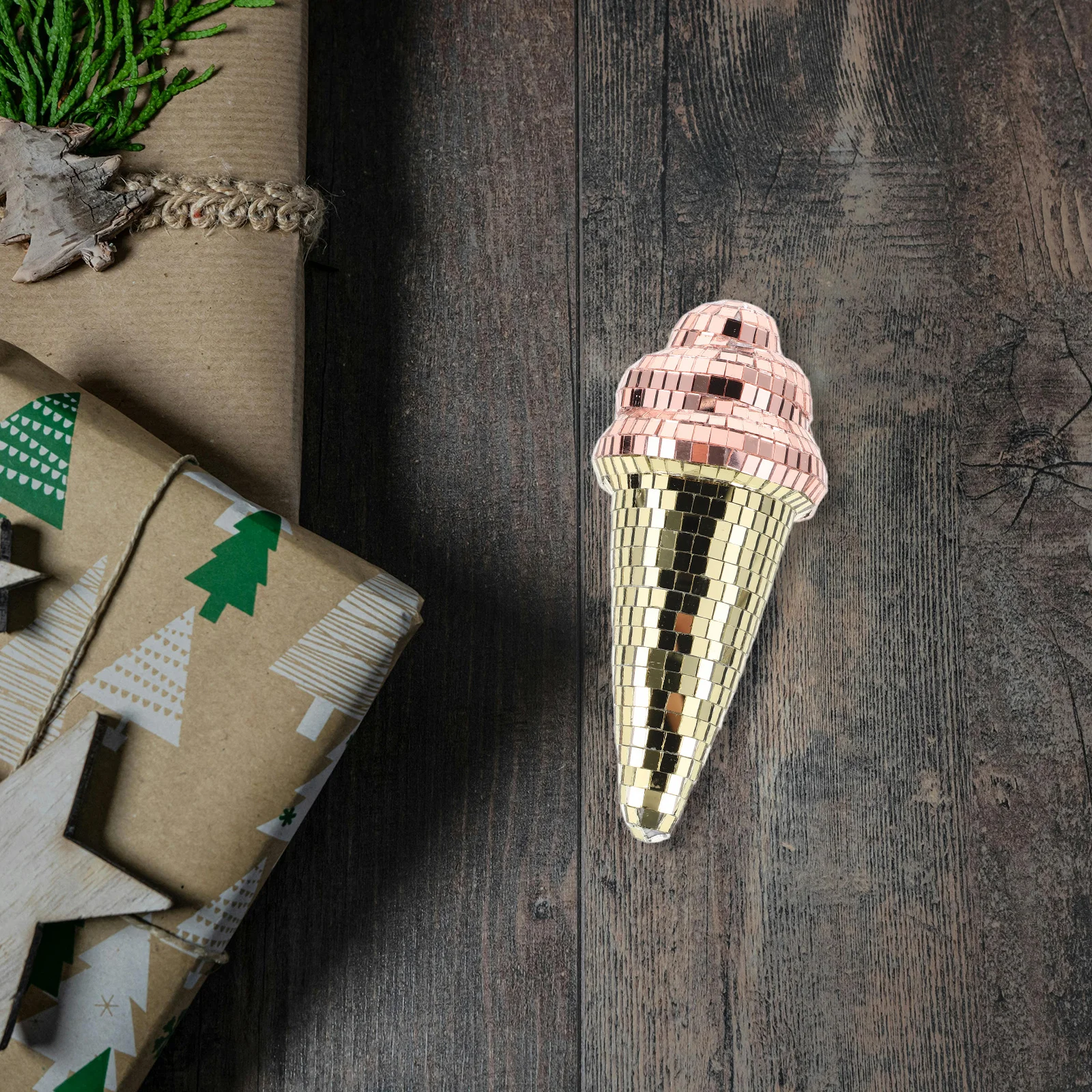 

Handmade Disco Ball Ice Cream Cone Ornaments Reflective Mirror Ball Home Decor Photo Props Table Decorations Birthday Party